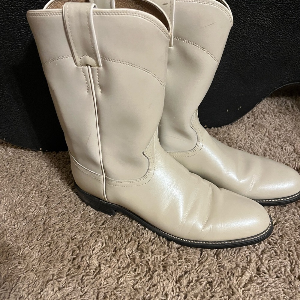 Classic Cream Cowboy Boots